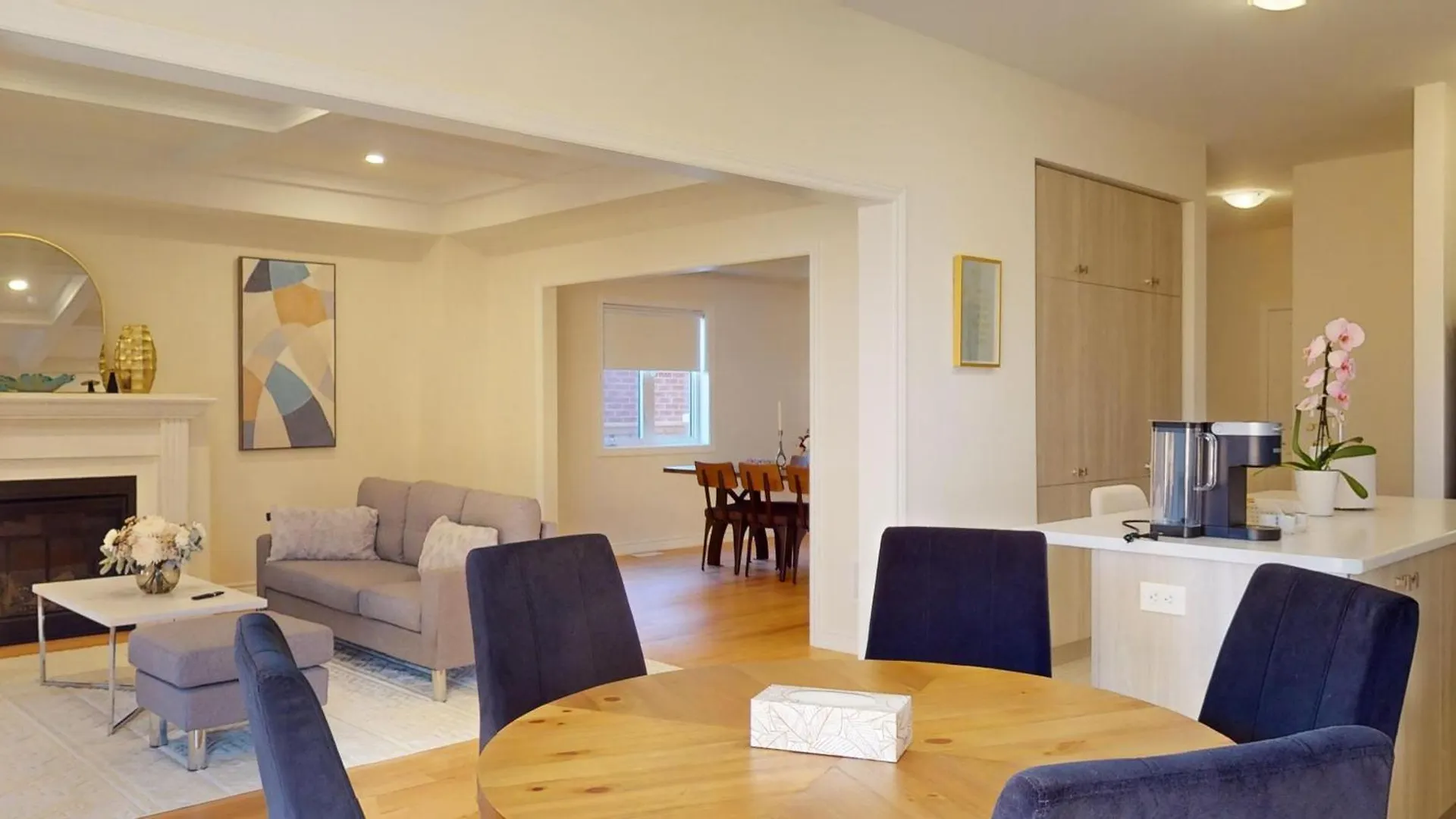 New Custom-Built House In Toronto Villa